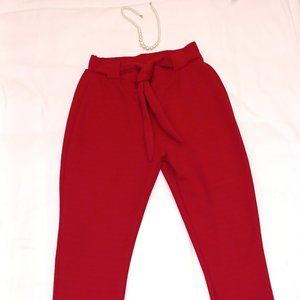RED PANTS WITH BELT/BOW